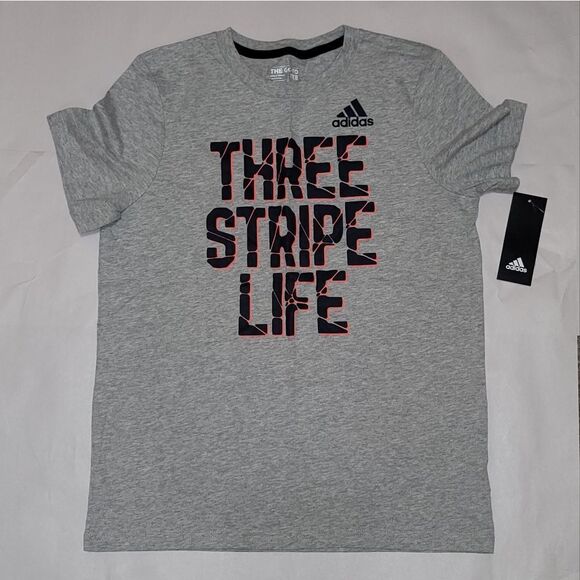 NWT Adidas Kids Grey 'Three Stripe Life' The Go To SS T-Shirt Size M 8-10 - Picture 1 of 5